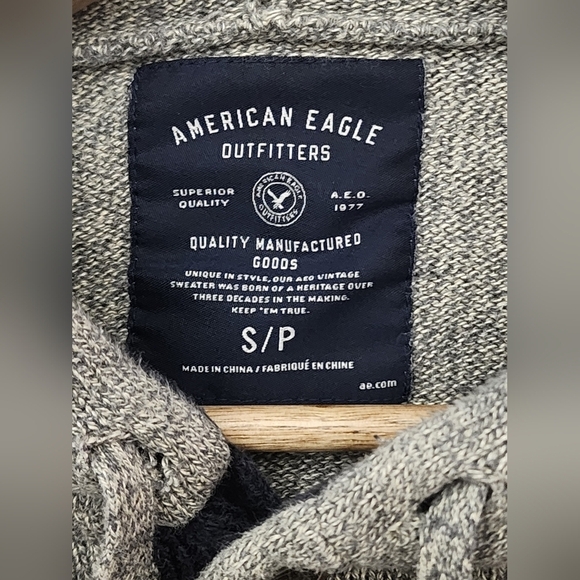 American Eagle Hooded Sweater Womens Size Small Holiday - Picture 4 of 5